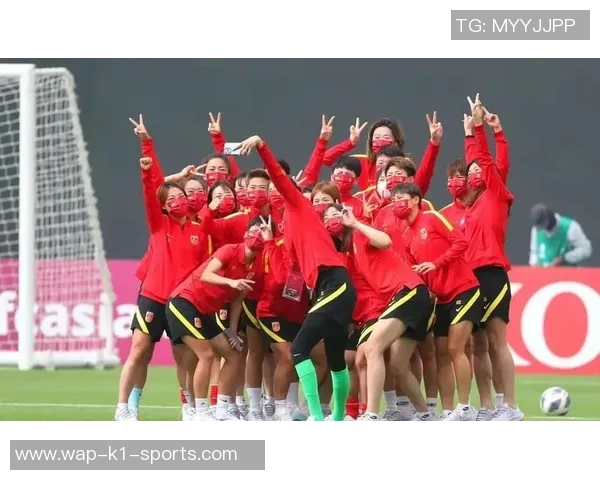 唐佳丽首轮独进两球是否超越王霜的表现引发热议